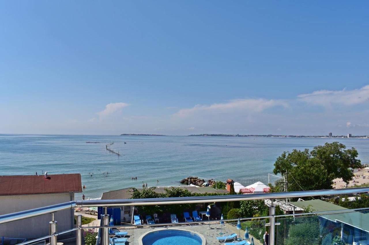 Nushev Hotel Sveti Vlas Exterior photo